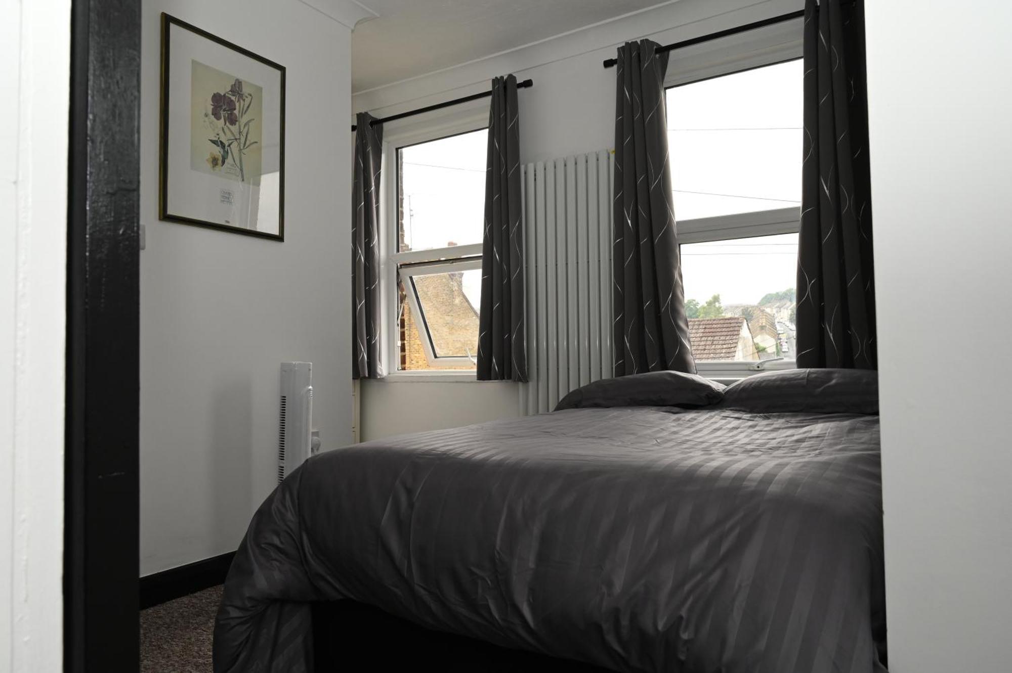Cozy Luton Apartment Chatham  Luaran gambar