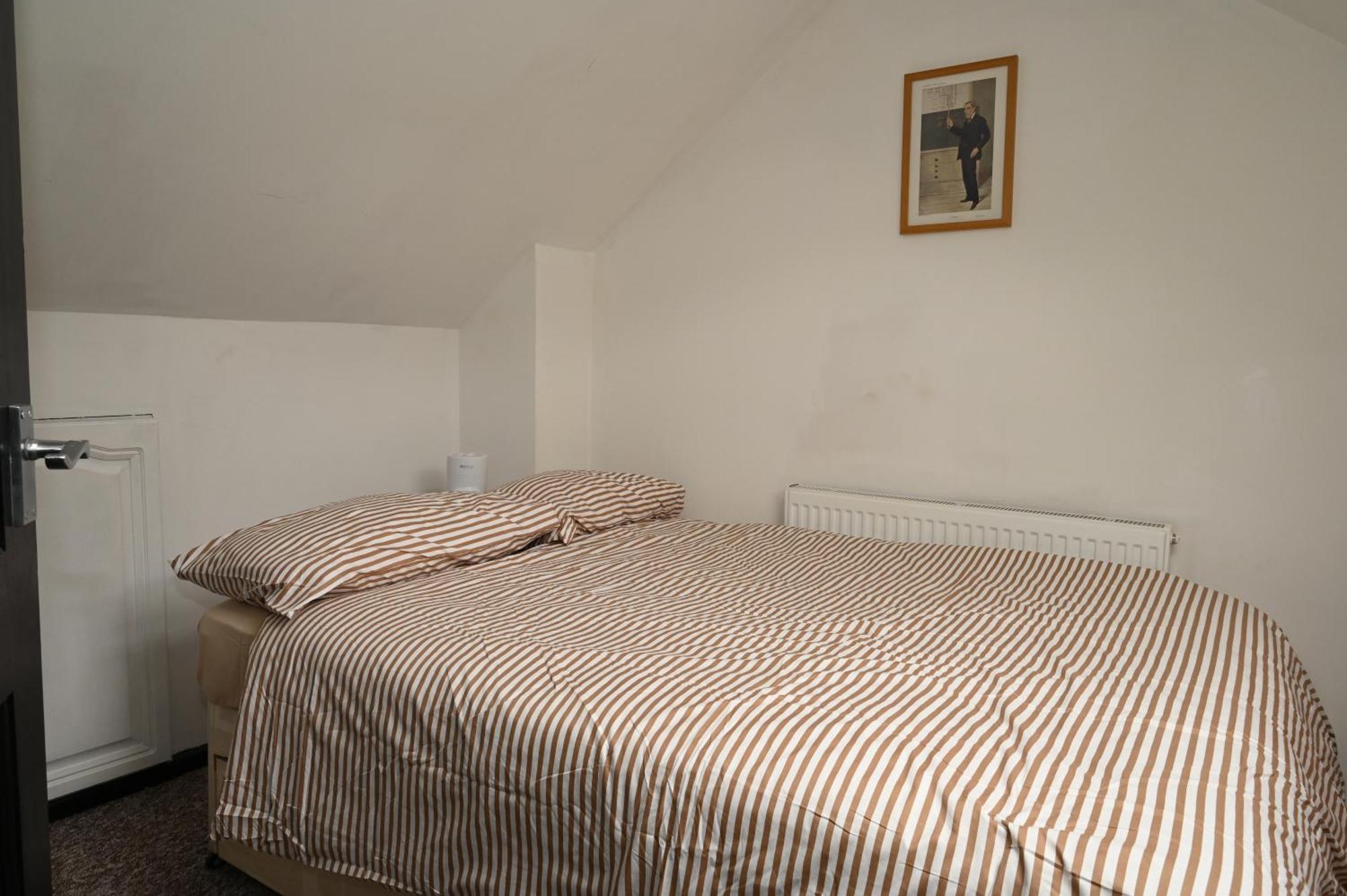 Cozy Luton Apartment Chatham  Luaran gambar