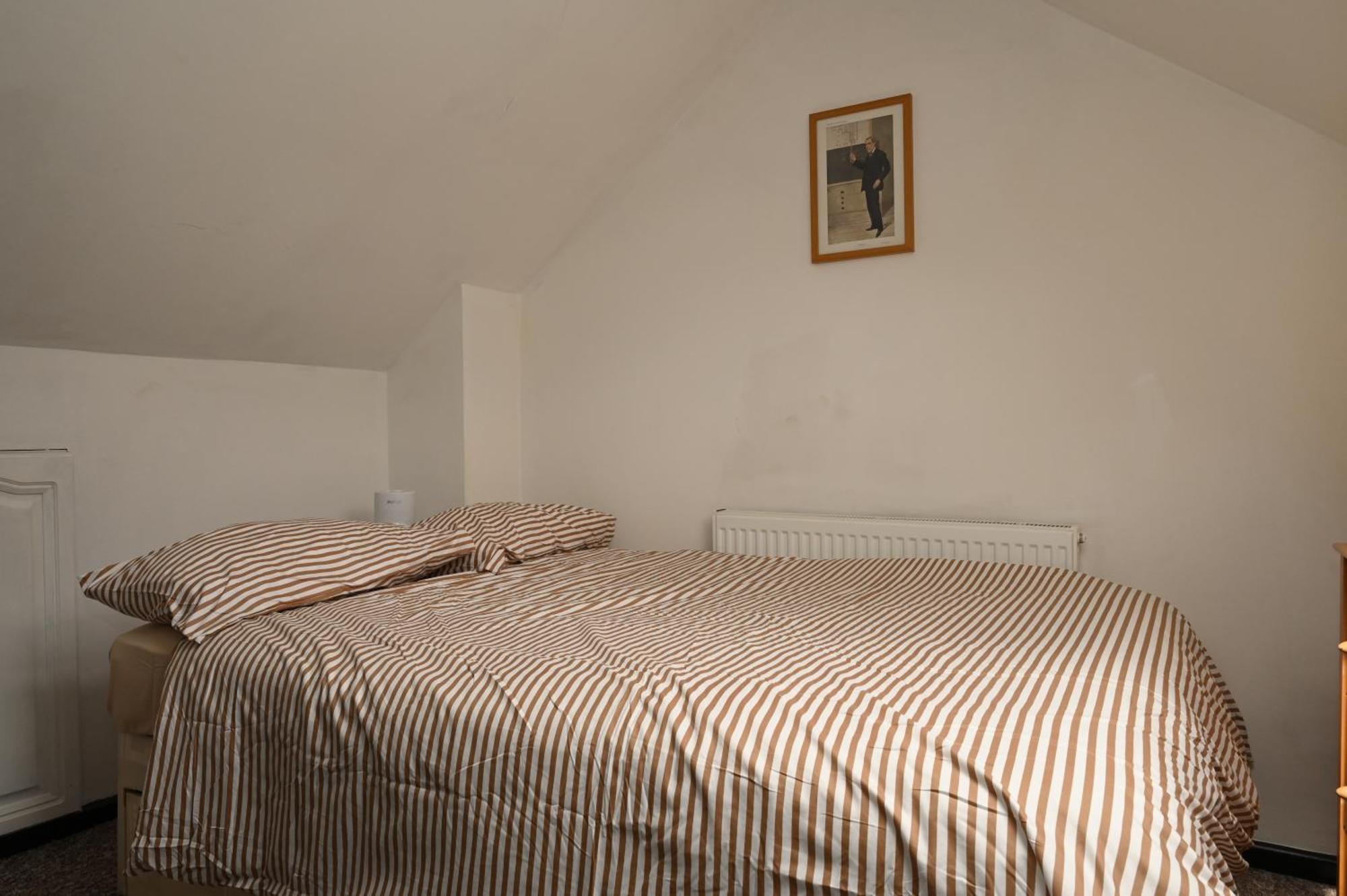 Cozy Luton Apartment Chatham  Luaran gambar